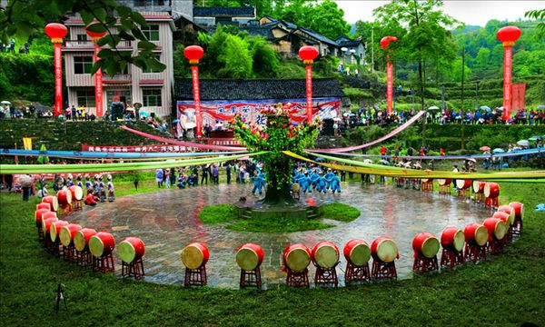 四月初八,在当地农事上也是个